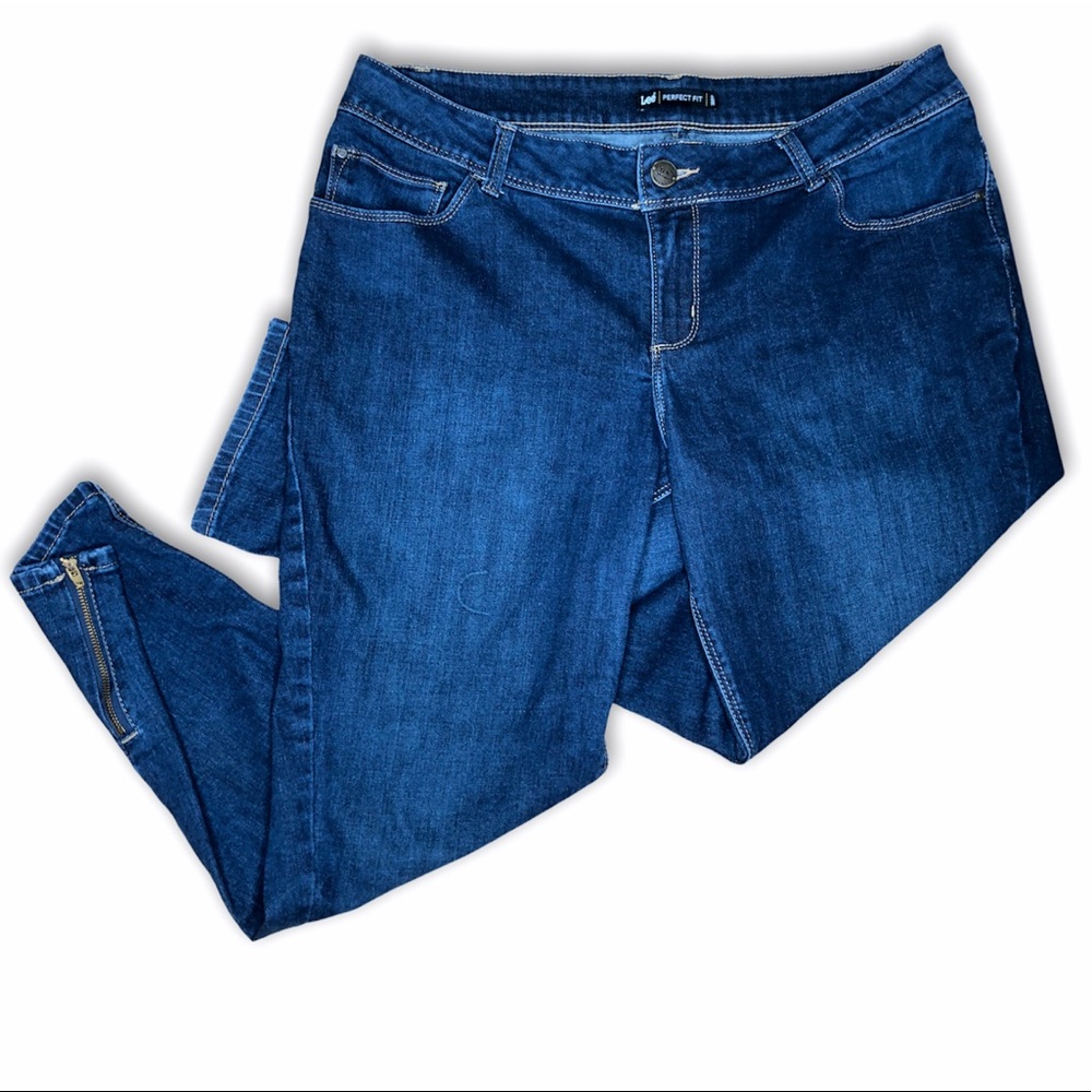 Lee Perfect Fit size 16 ankle jeans zipper detail